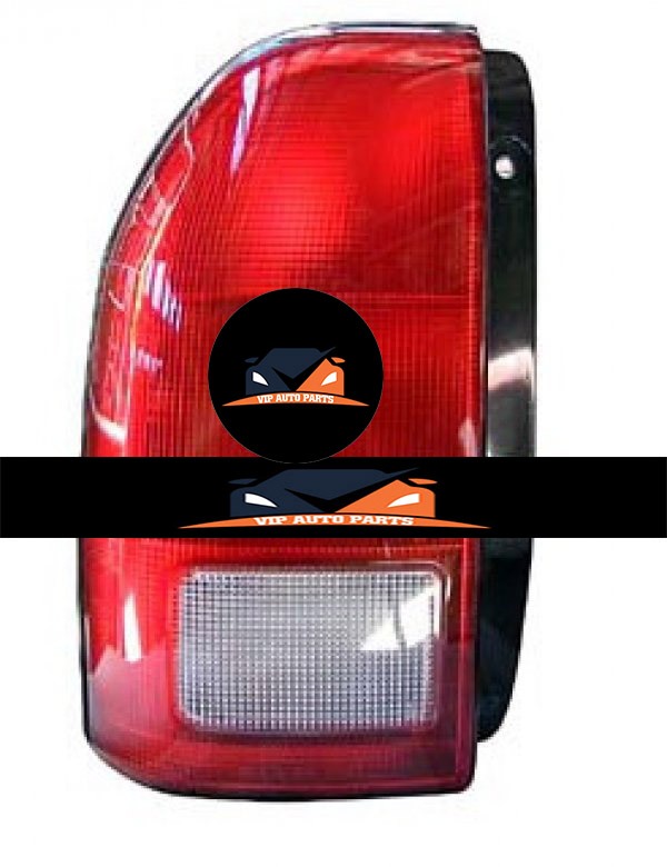 Suzuki-Grandvitara-tail-light-left-98-05