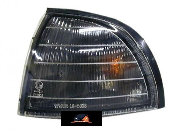 MITSUBISHI-MAGNA-FRONT CORNER LIGHT -1