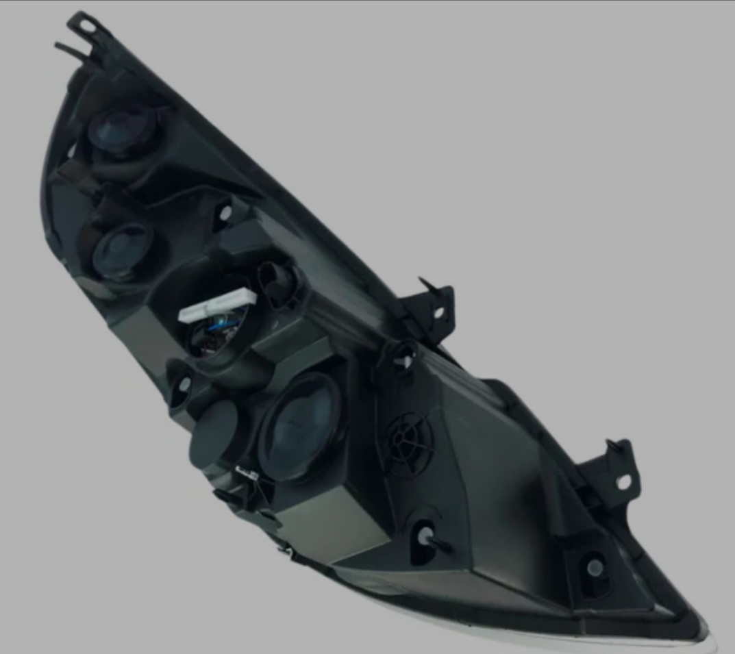 RENAULT MASTER X62 HEADLIGHT LEFT HAND SIDE 05/2010-08/2019 - Image 3