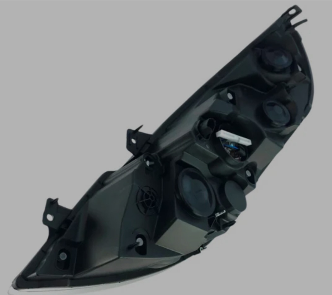 RENAULT MASTER X62 HEADLIGHT RIGHT HAND SIDE 05/2010-08/2019 - Image 3