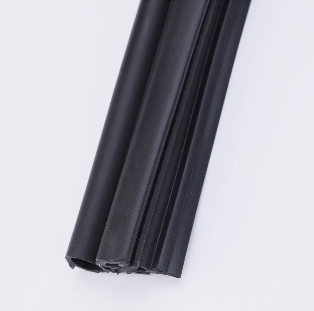 TOYOTA HIACE LWB TRH/KDH TAIL GATE RUBBER WEATHERSTRIP(RUBBER WEATHER SEAL)-03/2005 ~ 04/2019 - Image 4